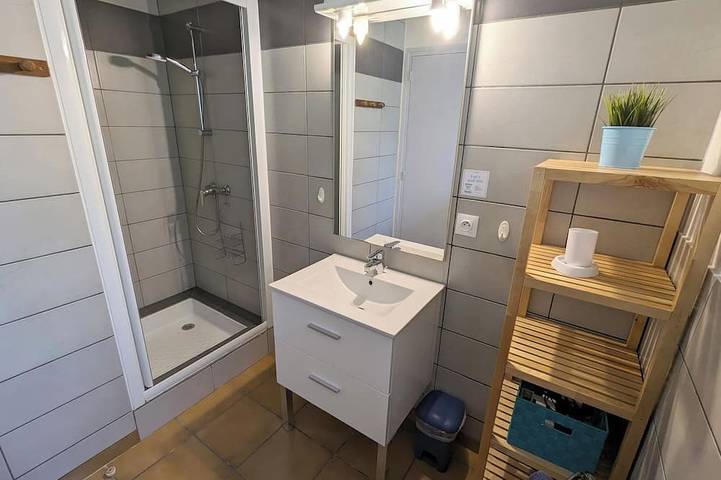 Location de vacances pour 4 personnes, avec piscine ainsi que terrasse et jardin à Balazuc - 3