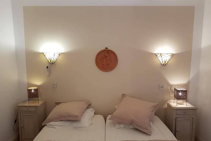 Location de vacances pour 6 personnes, avec jardin à Saint-Philippe-d'Aiguille - 3