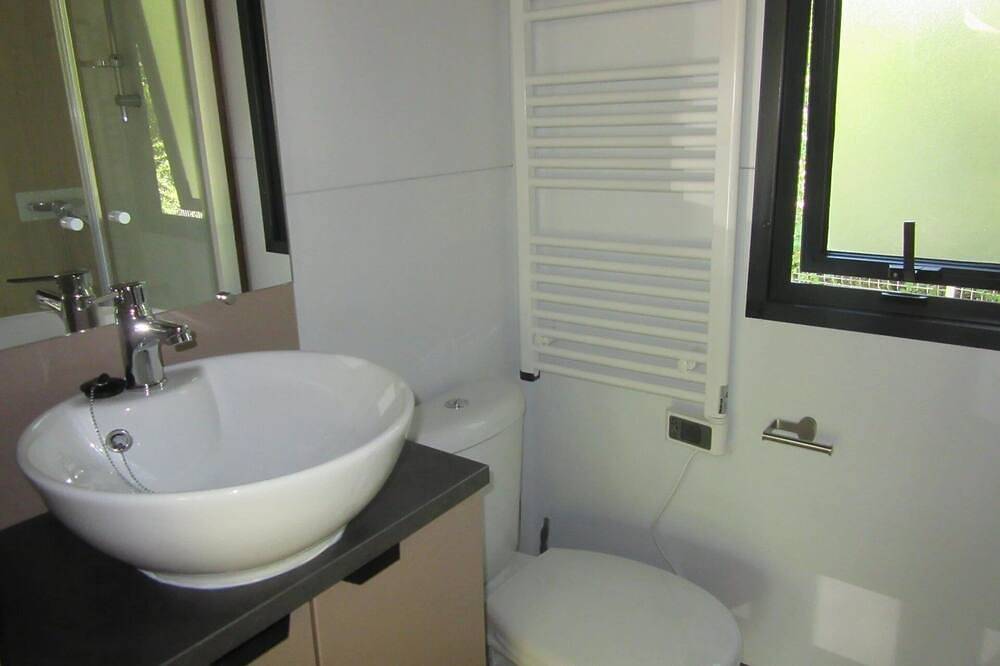 Zecamping 3 étoiles locatif 20m2 2 pers in Tallard, Gap region