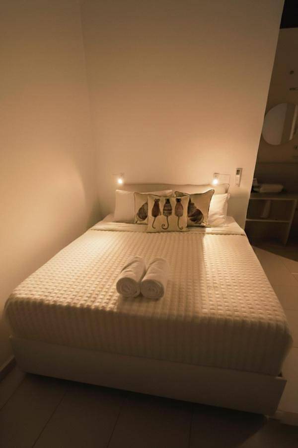 Casas e apartamentos de temporada para 2 pessoas, com jacuzzi e piscina e ainda jardim em Itapecerica da Serra