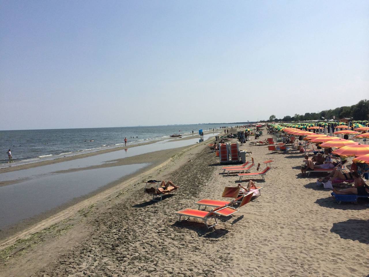 Chalet, Terrasse mit Kamin, privater Garten in Comacchio, Ferrara Provinz