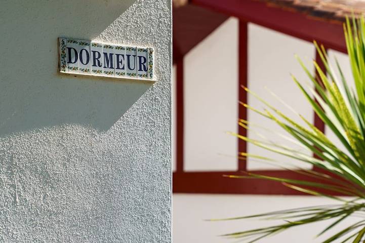Location de vacances pour 6 personnes, avec jardin et piscine dans Plage de l'Uhabia
