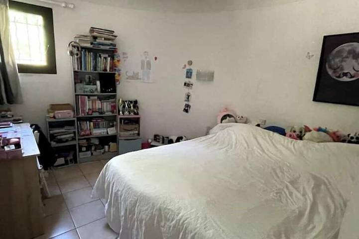 Large villa with swimming pool - quiet - close to the sea - superbly equipped - 8 people in La Gaude, Mediterranean Coast (France)