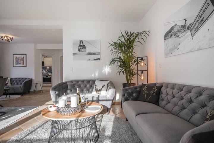 Ferienhaus für 11 Personen, mit Balkon/Terrasse und Balkon, kinderfreundlich in der Zugspitzregion - 2