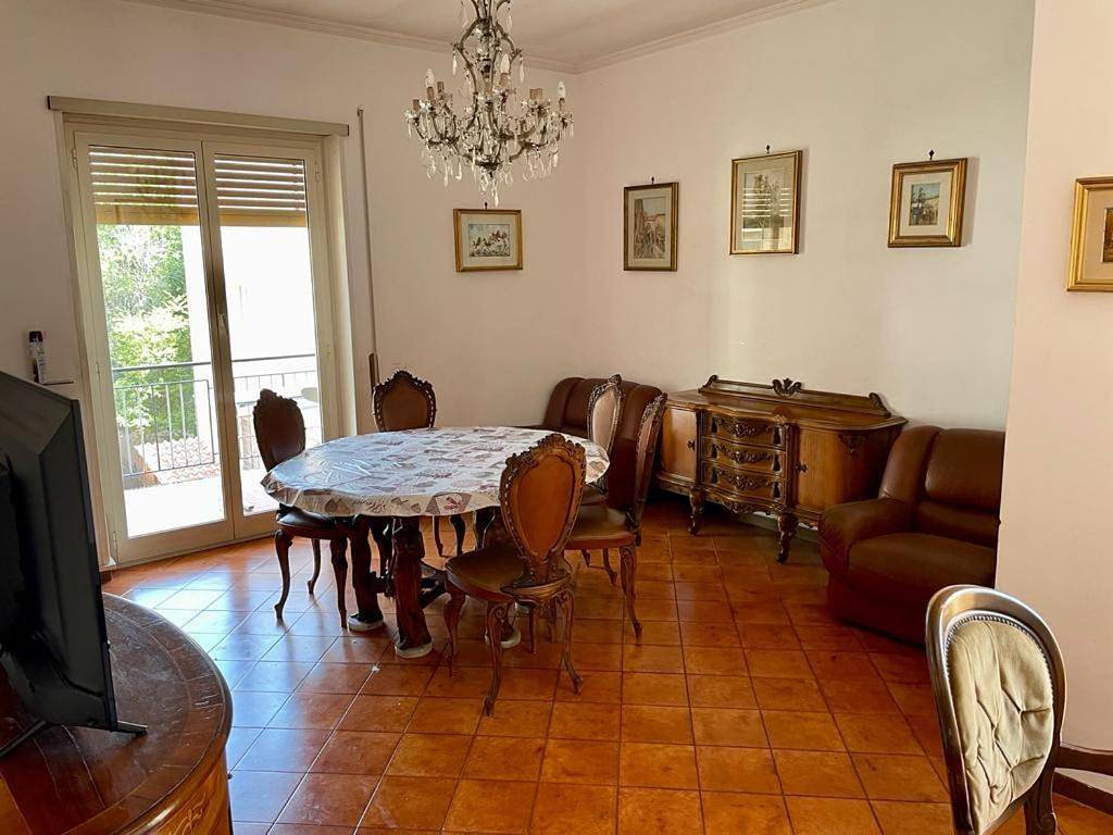 Appartamento intero, Two-Bedroom Apartment in Grottaferrata, Castelli Romani