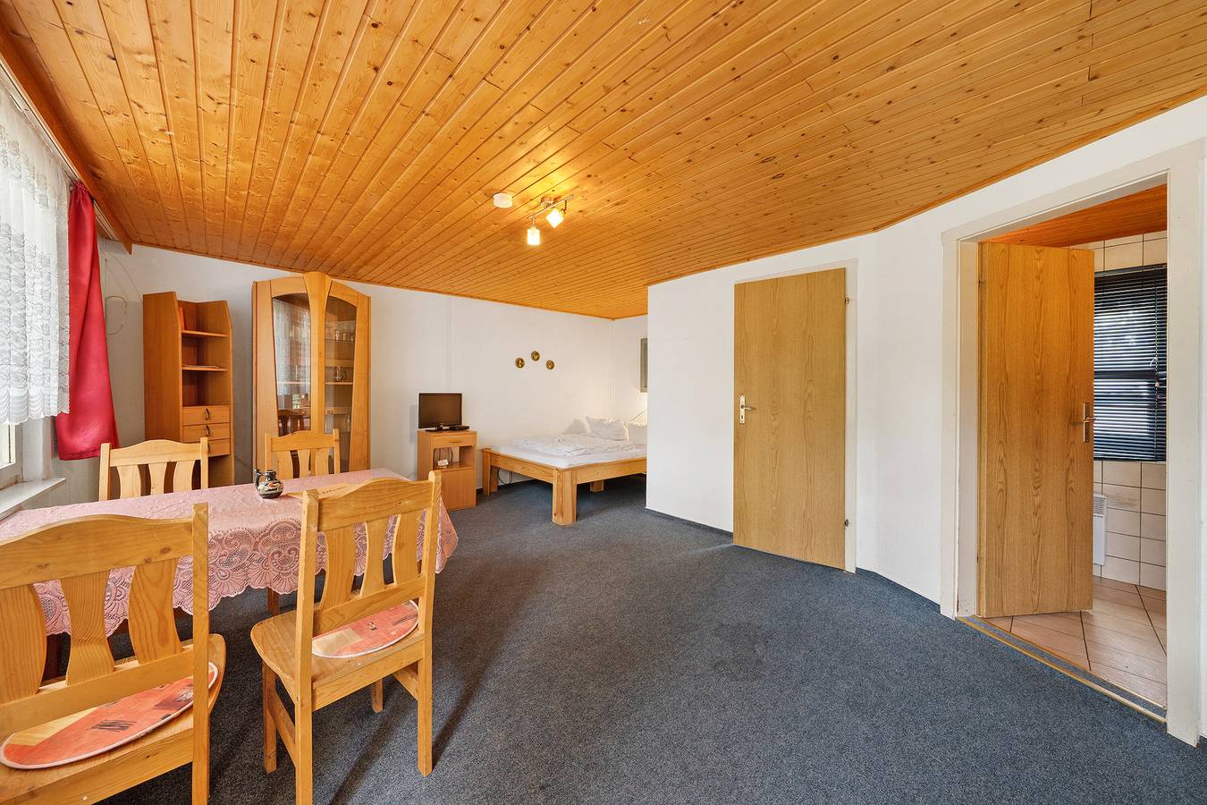 Bungalow '4 - Kimbucht' mit privater Terrasse und gemeinsamem Garten in Waldhufen, Oberlausitz-Niederschlesien