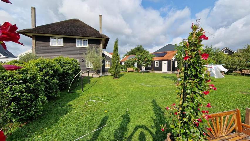 B&b voor 3 personen, with Terras and Tuin as well as Uitzicht in Delft