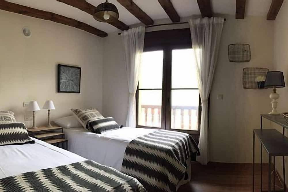 Landhaus (Vollvermietung) El Tombo de Santa Catalina für 30 Personen in Cicera, Peñarrubia