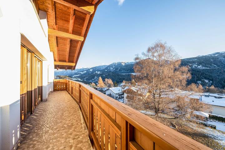 Ganze Wohnung, Ferienwohnung „La Pratolina Attico“ mit Bergblick und Balkon in Castello-Molina di Fiemme, Fleimstaler Alpen