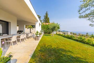 Villa für 16 Personen in Himarë, Albanien, Bild 3