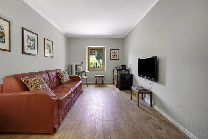 Ferienwohnung für 4 Personen, mit Garten in Affi