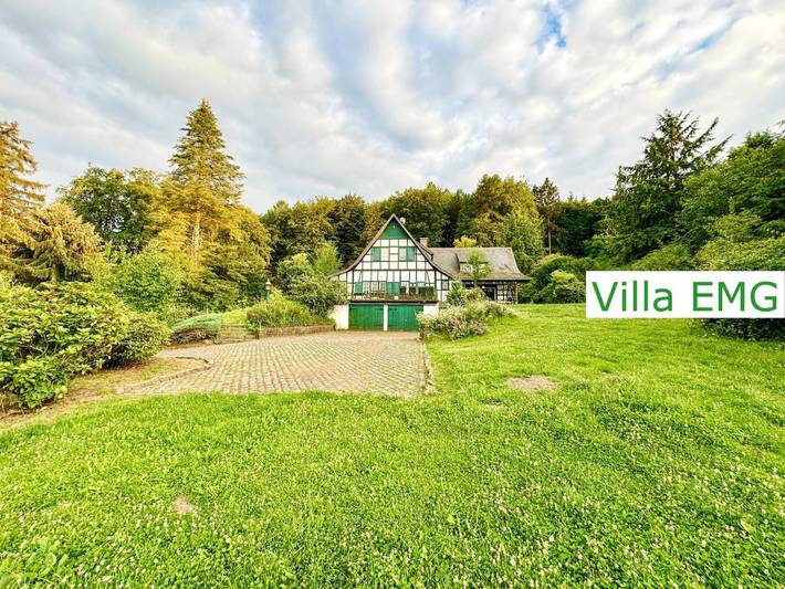 Villa für 22 Personen, mit Balkon und Whirlpool sowie Terrasse und Garten in Kreis Minden-Lübbecke