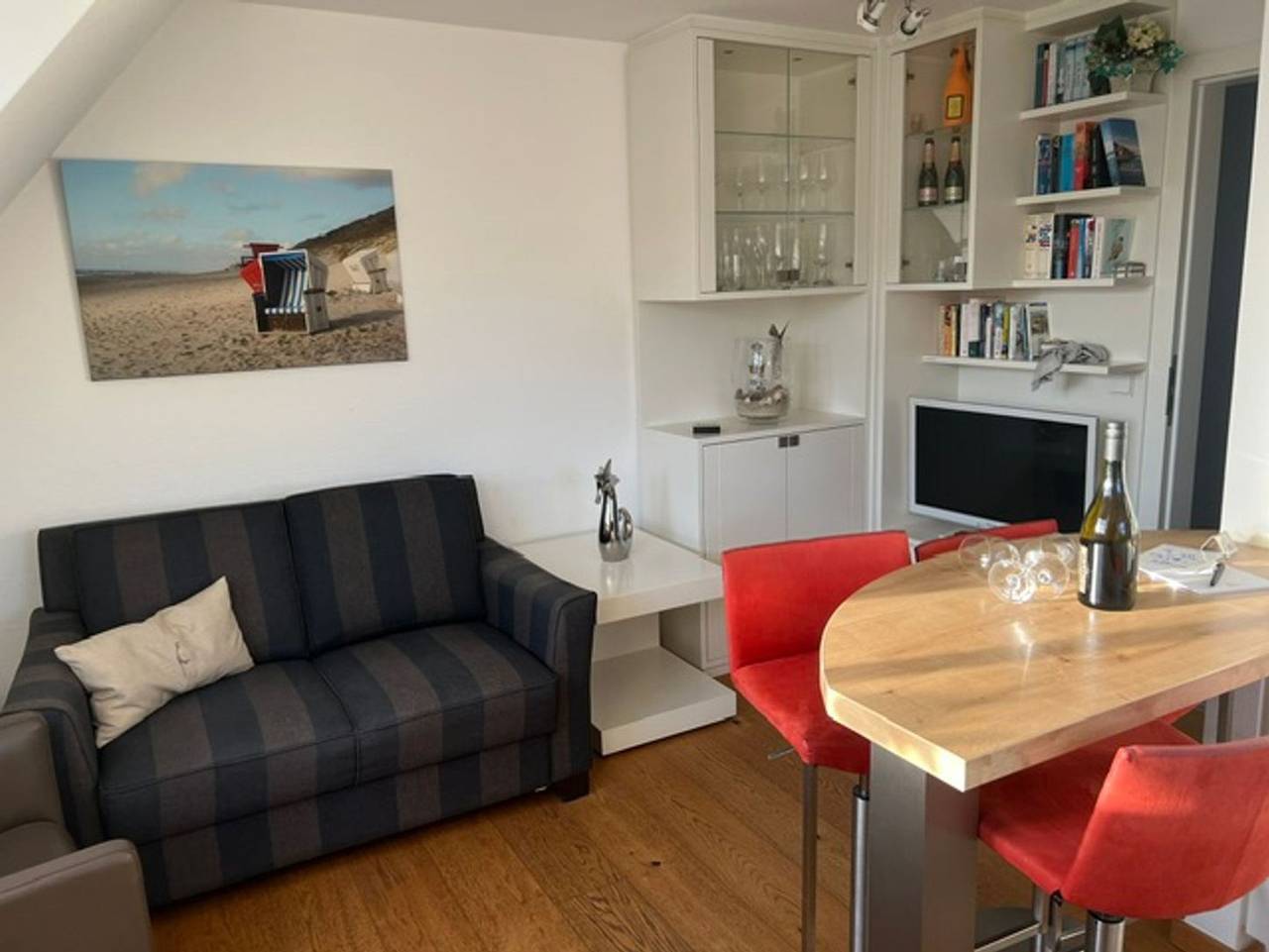 Ganze Ferienwohnung, Lütt Mööv - Ferienwohnung Lütt Mööv mit Terrasse und Garten in Wenningstedt auf Sylt in Wenningstedt, Sylt