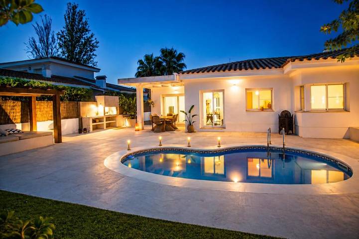 Chalet para 6 personas, con Terraza y Jardín además de Piscina y Vistas en Delta del Ebro