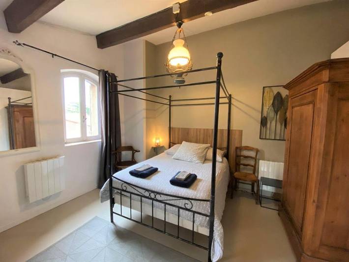Chambre d’hôte pour 3 personnes, avec Terrasse et Jardin à Mérindol
