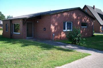 Ferienhaus für 3 Personen, mit Terrasse in Holste