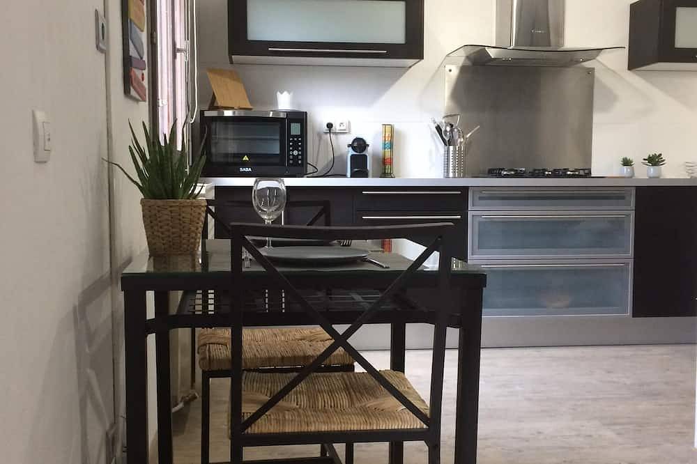 Appartement entier, Beau studio meublé Bayonne  Marracq in Bayonne, Région de Bayonne
