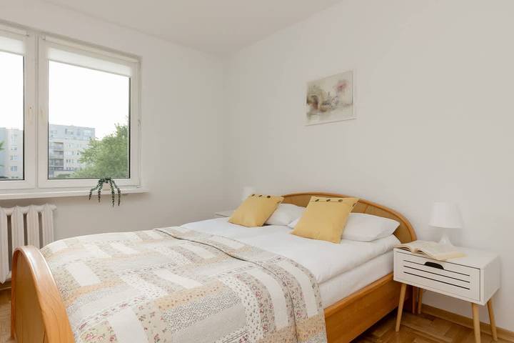 Entire apartment, Cozy Apartment with Balcony | 2 Bedrooms | Workspace. in Bemowo, Warsaw