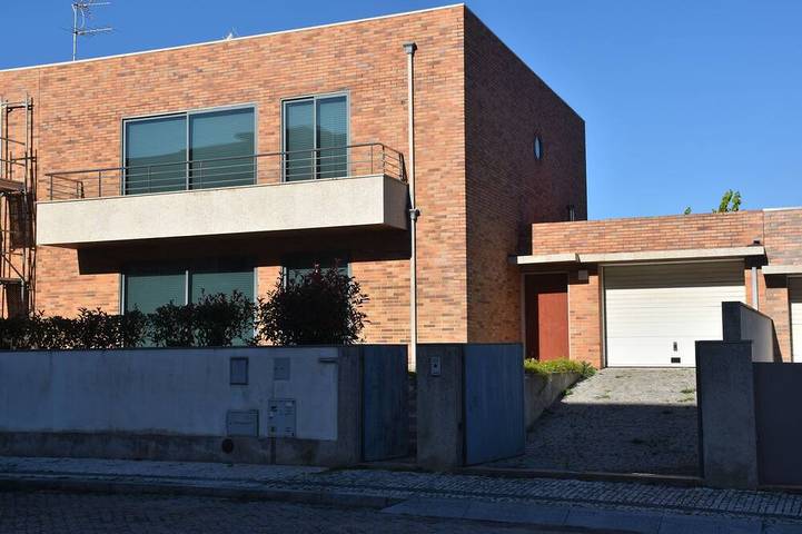 Chalet para 9 personas, con jacuzzi además de jardín y balcón - 1