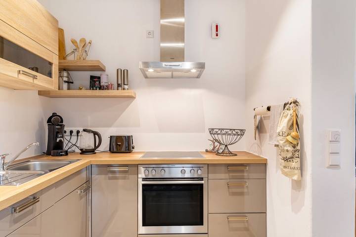 Ganze Wohnung, Ferienwohnung Dandlberg" mit Bergblick, privater Terrasse und Wi-Fi in Tittmoning, Rupertiwinkel