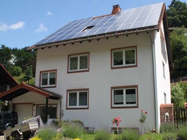 Ferienwohnung für 4 Personen, mit Balkon in Pirmasens