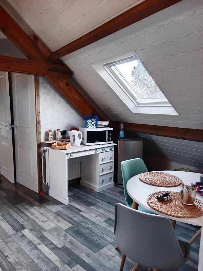 Double Room with Private Bathroom in Bayeux, Région de Bayeux