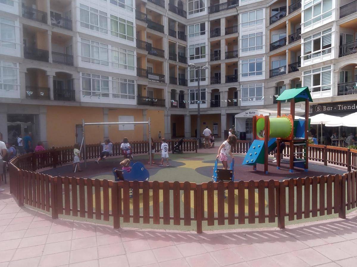 Apartamento entero, En primera linea de la playa Rapadoira in Praia de Tupide (Foz), Foz
