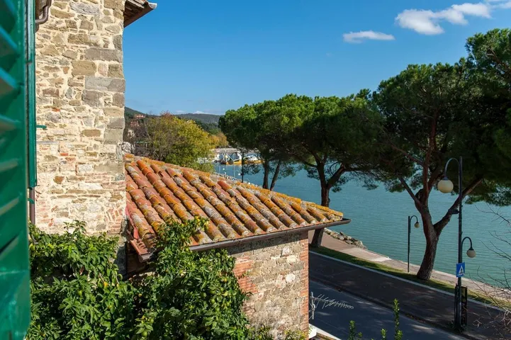Appartamento vacanze per 3 persone, con terrazza e vista lago nonché giardino e panorama - 1