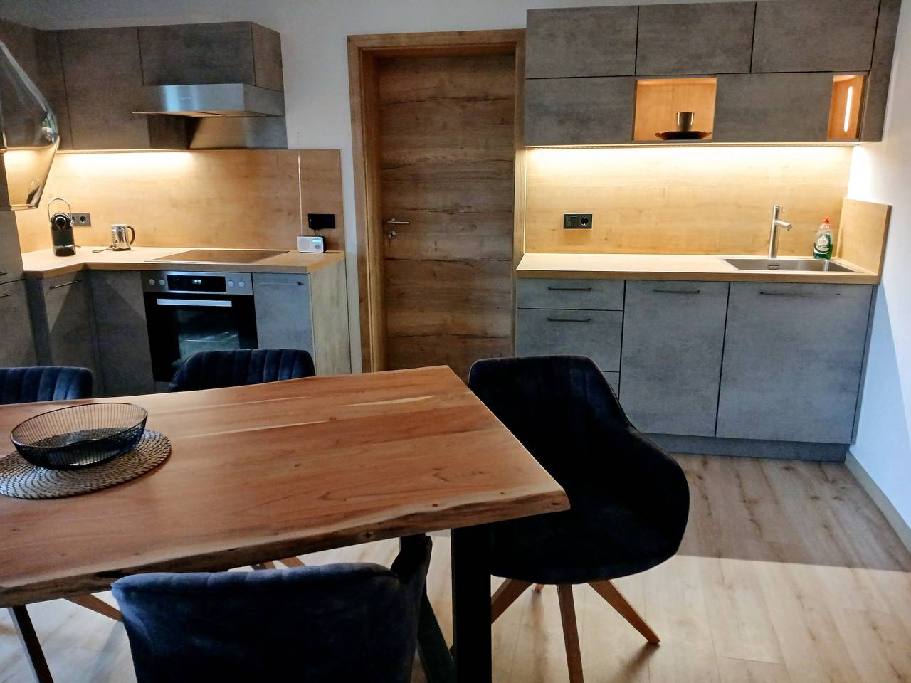 Ganze Ferienwohnung, Ferienwohnung Fuderheuberg - Ferienwohnung 55 qm für 2 Personen mit Balkon und Bergblick in Anger, Bayerische Alpen