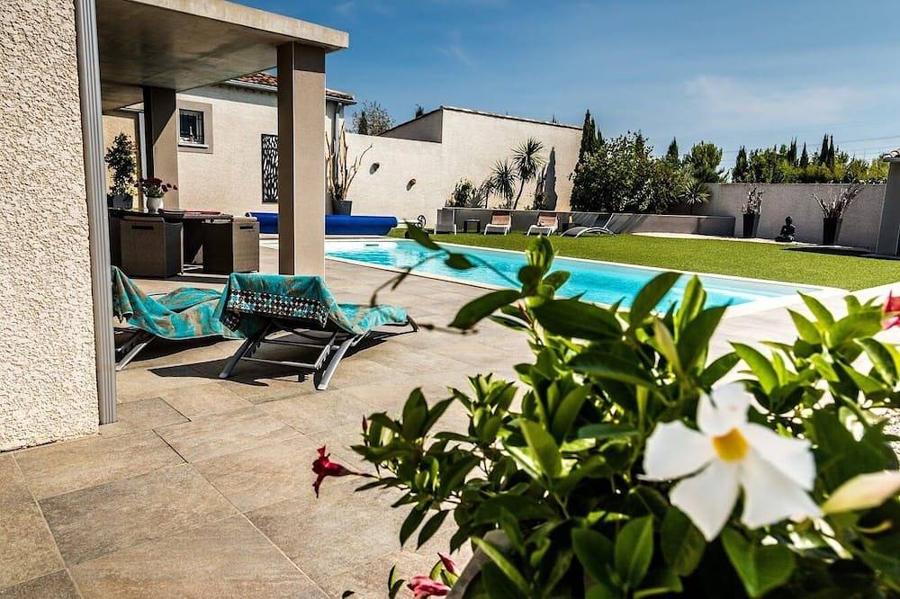Villa de prestige la Seranne 170 m2 ,8 pers, avec piscine (Occitanie) in Plaissan, Région de Lodève