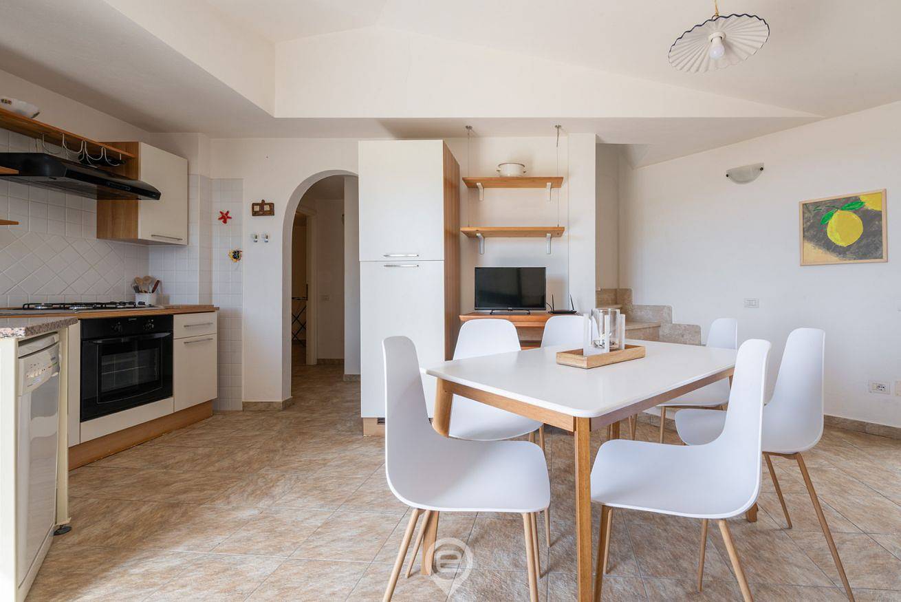 Villa für 4 Personen mit Garten in Geremeas, Torre delle Stelle