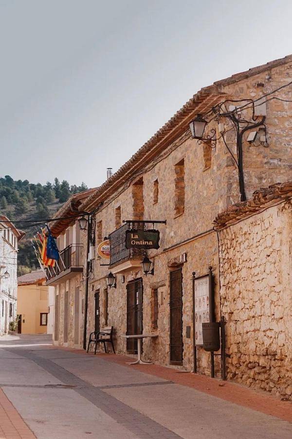 Hotel para 2 personas, con terraza y vistas, Se admiten mascotas en Gúdar-Javalambre