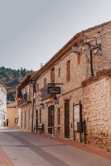 Hotel para 2 personas, con terraza y vistas, Se admiten mascotas en Gúdar-Javalambre