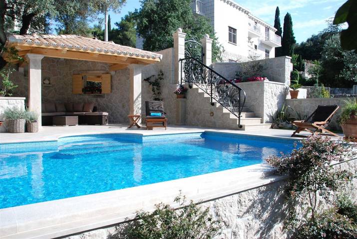 Villa for 11 people, with Balcony in Cavtat