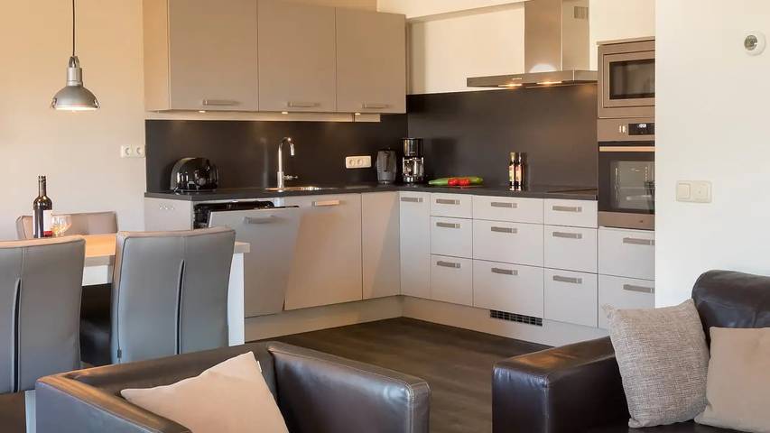 Ferienhaus für 10 Personen, mit Pool und Garten in Kamperland - 2