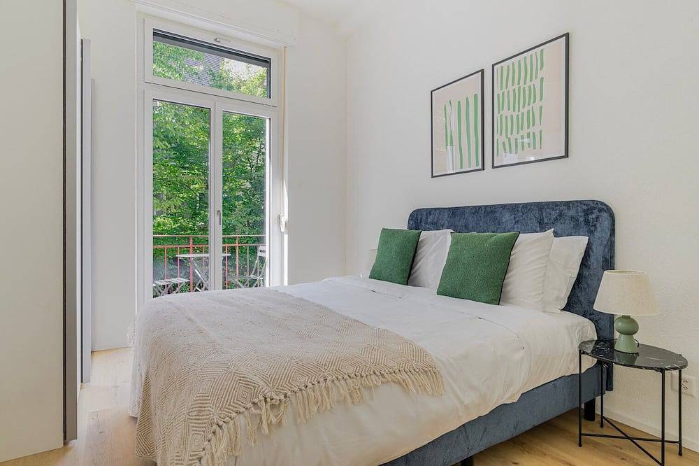 Apartamento entero, Blueground | Seebach, balcony, nr Katzensee in Zúrich, Distrito de Zúrich