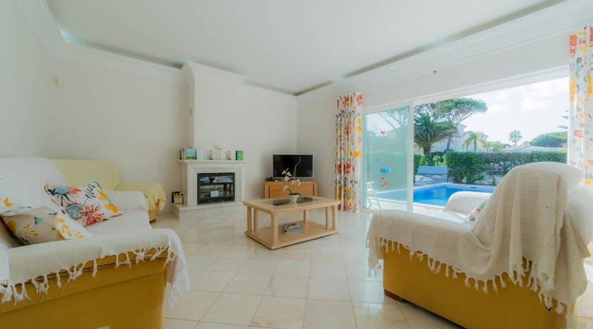 Villa pour 8 personnes, avec jardin et piscine, adapté aux familles dans Quinta do Lago - 3