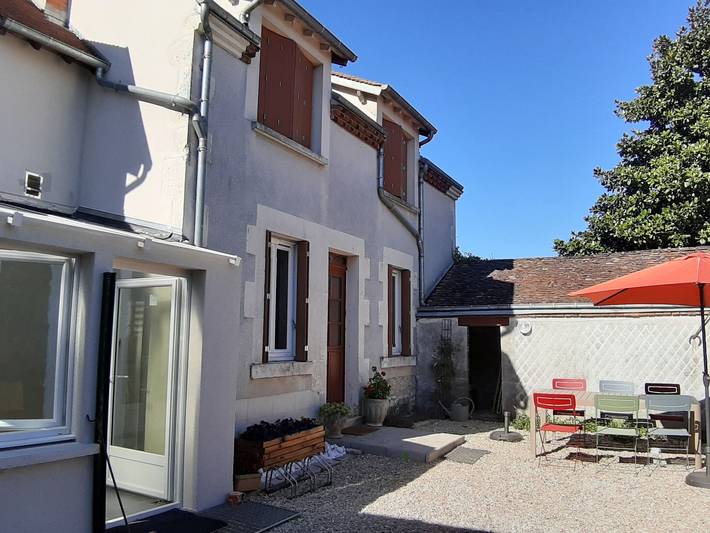 Gîte pour 7 personnes, avec jardin, animaux acceptés dans Saint-Hilaire-Saint-Mesmin