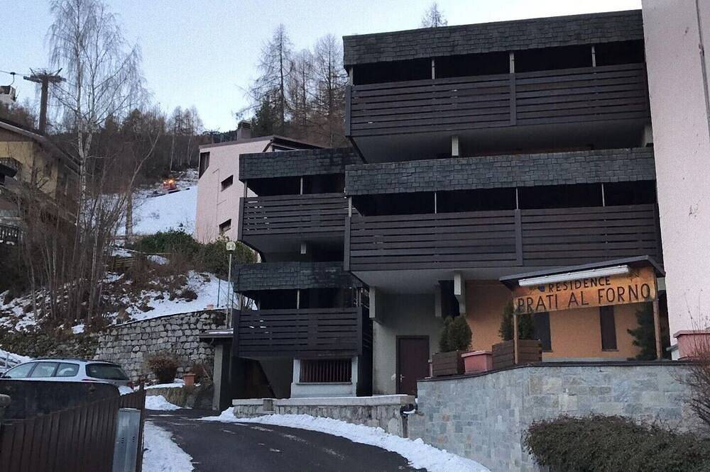 Appartamento intero, A comfortable vacation in Aprica - Cable car and swimming pool 100 meters away in Aprica, Valtellina