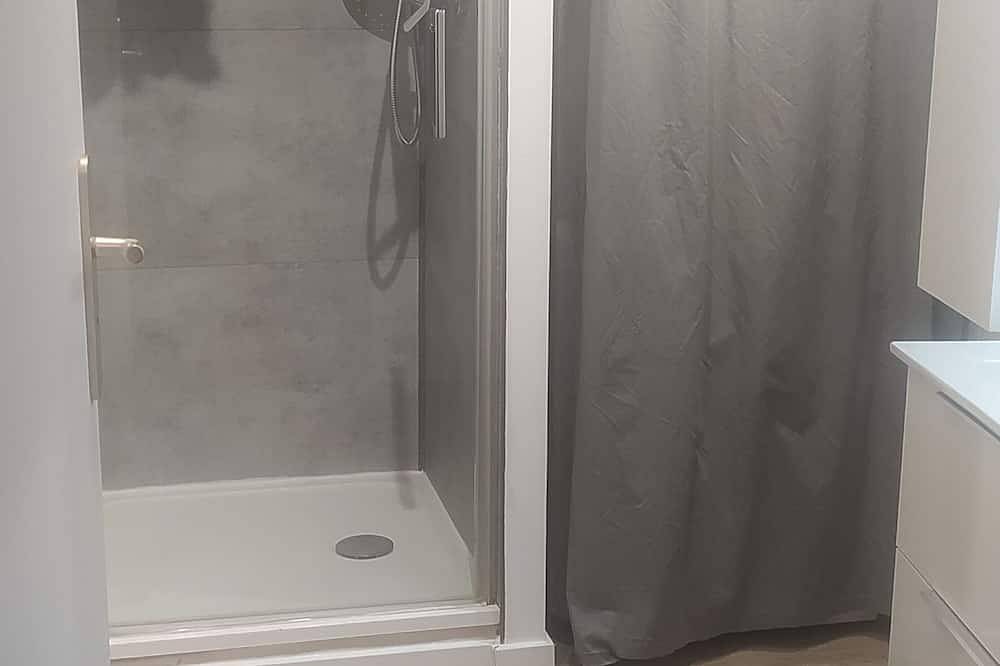 Entire apartment, Appartement au Pied du Vercors, Dans un Centre Bourg Proche de Grenoble in Sassenage, Vercors
