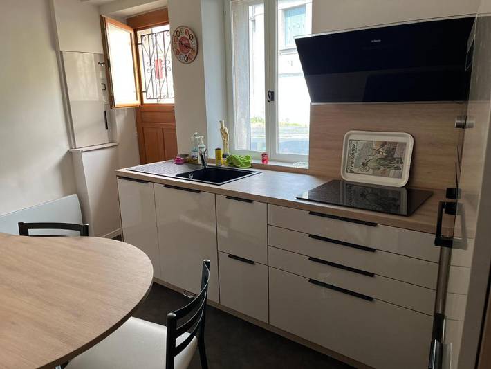 Location de vacances pour 6 personnes, avec terrasse, animaux acceptés à Sayat - 3