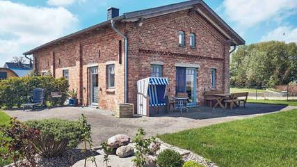 Ferienhaus für 6 Personen, mit Garten und Sauna, mit Haustier in Sundhagen