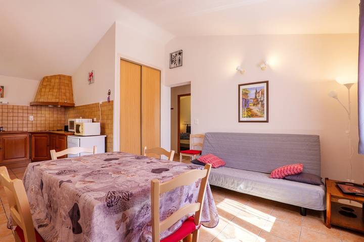 Location de vacances pour 6 personnes, avec Jardin à Bessas - 4