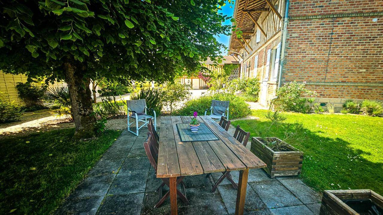 Three-Bedroom Apartment in Drosnay, Marne