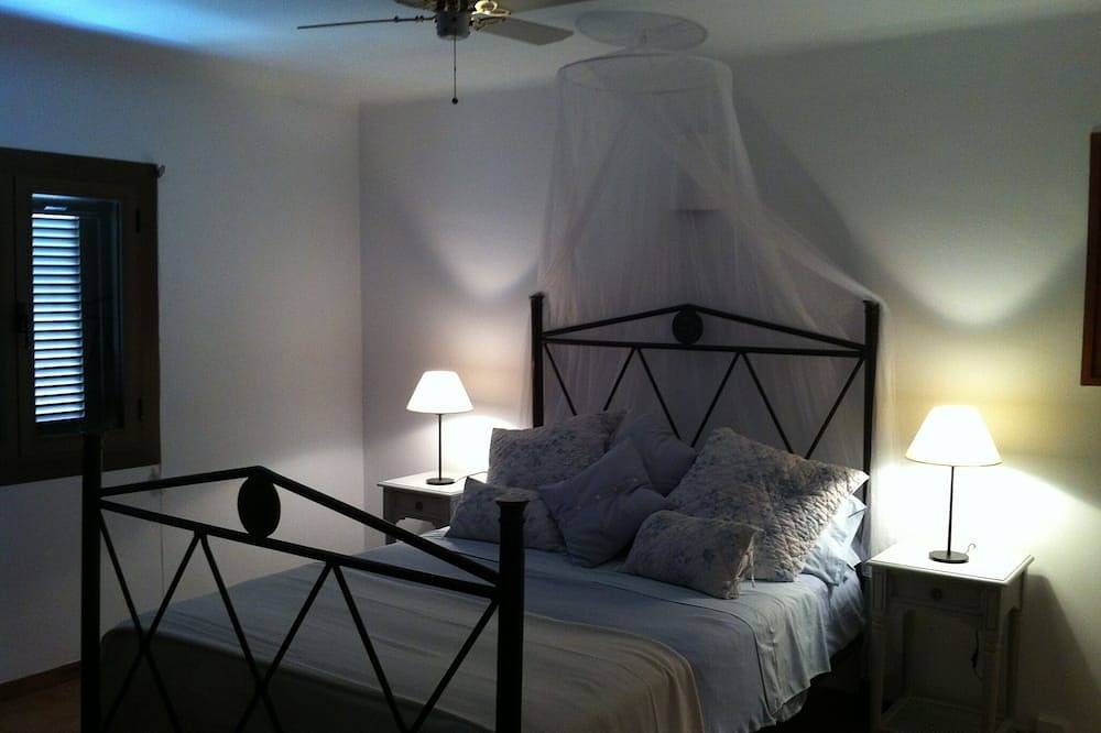 Luxury Villa, Situated In Tranquil Setting, Private Pool, Shared Tennis Court in Mojácar, Costa de Almería