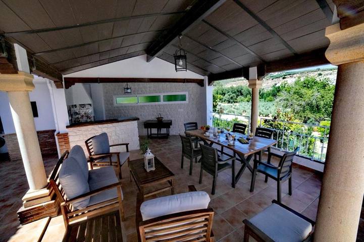 Casa de vacaciones para 4 personas, con Terraza y Jardín además de Piscina y Vistas en Almedinilla