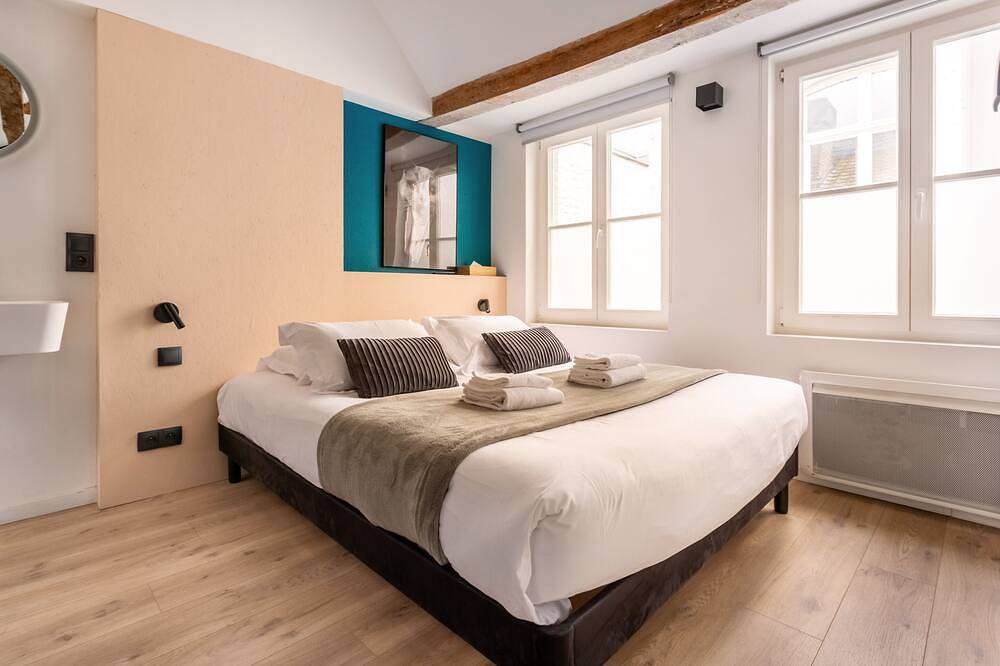 Ganze Wohnung, Apartment-Apartment-Ensuite mit Dusche-Blick auf den Hof-Le Foch in Lille, Lille und Umgebung