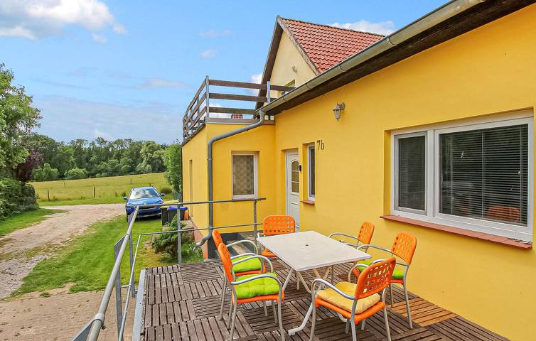 Ganze Ferienwohnung, Gemütliches Strandapartment mit TV, Terrasse und Geschirrspüler in Walow, Mecklenburgische Seenplatte