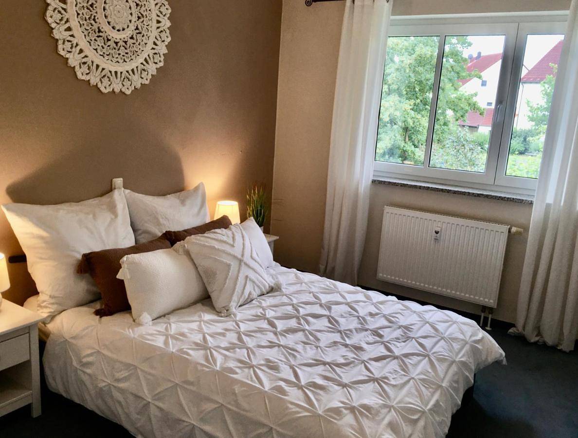 Ganze Wohnung, Schöne Gartenwohnung im Seenland in Wackersdorf, Ostbayern