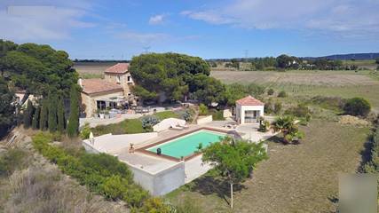 Chambre d’hôte pour 2 personnes, avec jacuzzi ainsi que jardin et piscine, animaux acceptés dans l' Aude